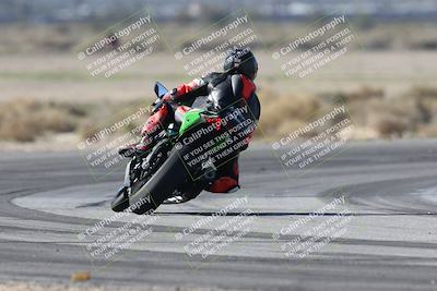 media/Jan-15-2026-Racers Edge (Thu) [[dfebeb70ab]]/3-B Group/Session 4 (Turn 5)/